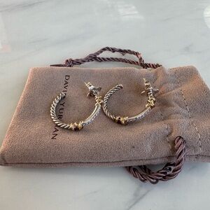 David Yurman 1 in. Petite Helena Hoop